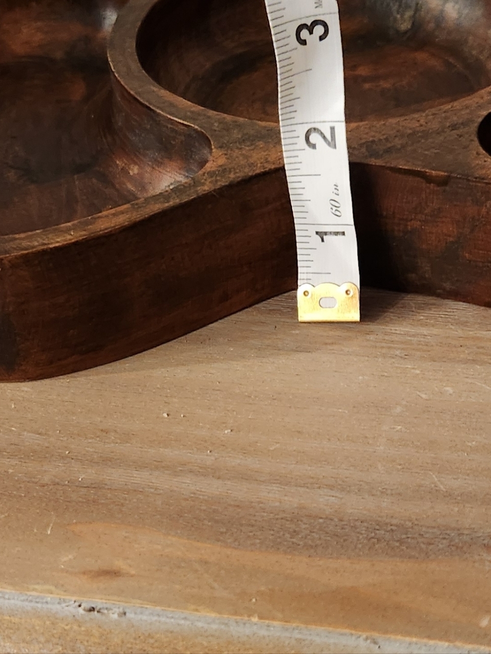 🎸 Dolly Parton Guitar-Shaped Acacia Wood Serving Tray 🦋 Custom Hanging Decor - Picture 13 of 14